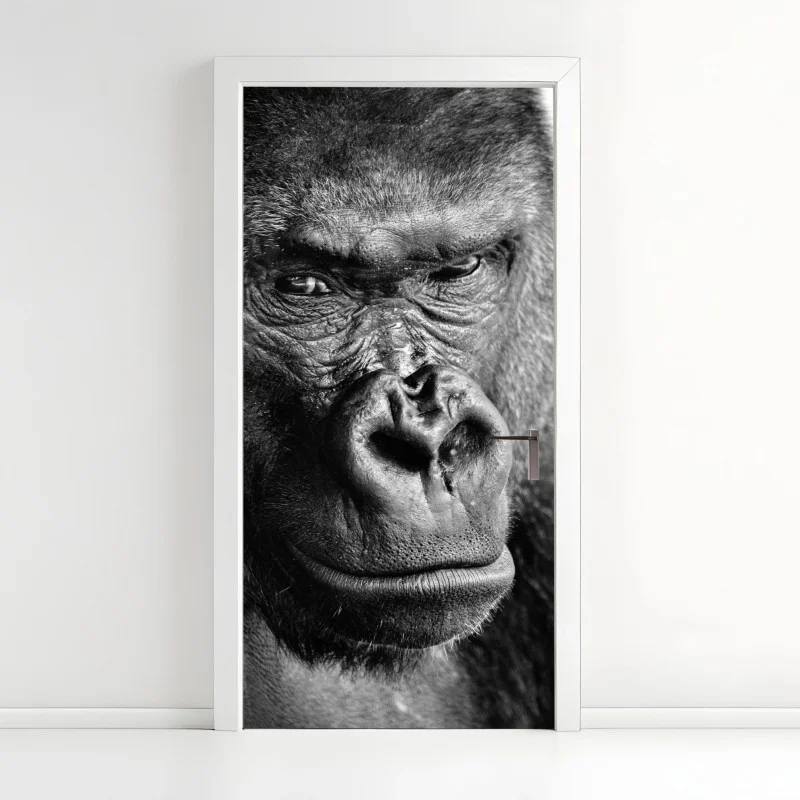 Pegatina para puerta retrato íntimo de gorila en blanco y negro