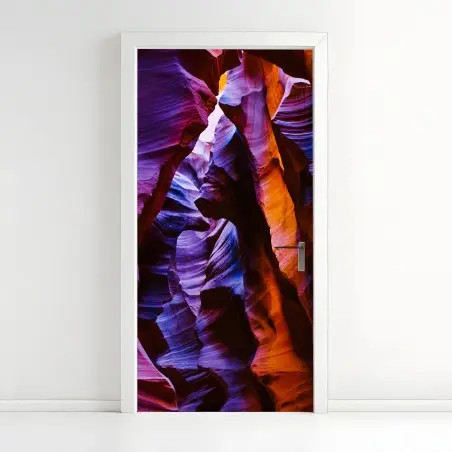 Pegatina para puerta paisaje abstracto del cañón en tonos púrpura y naranja – Pixers®