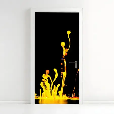 Pegatina para puerta estallido de pintura amarilla sobre fondo negro – Pixers®