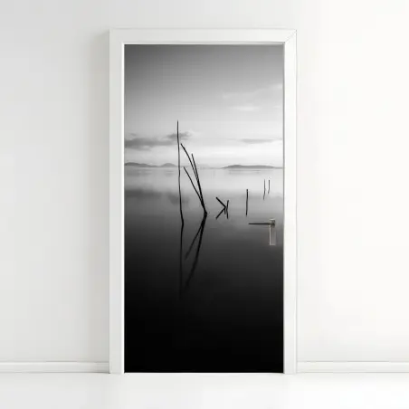 Pegatina para puerta paisaje minimalista en blanco y negro – Pixers®