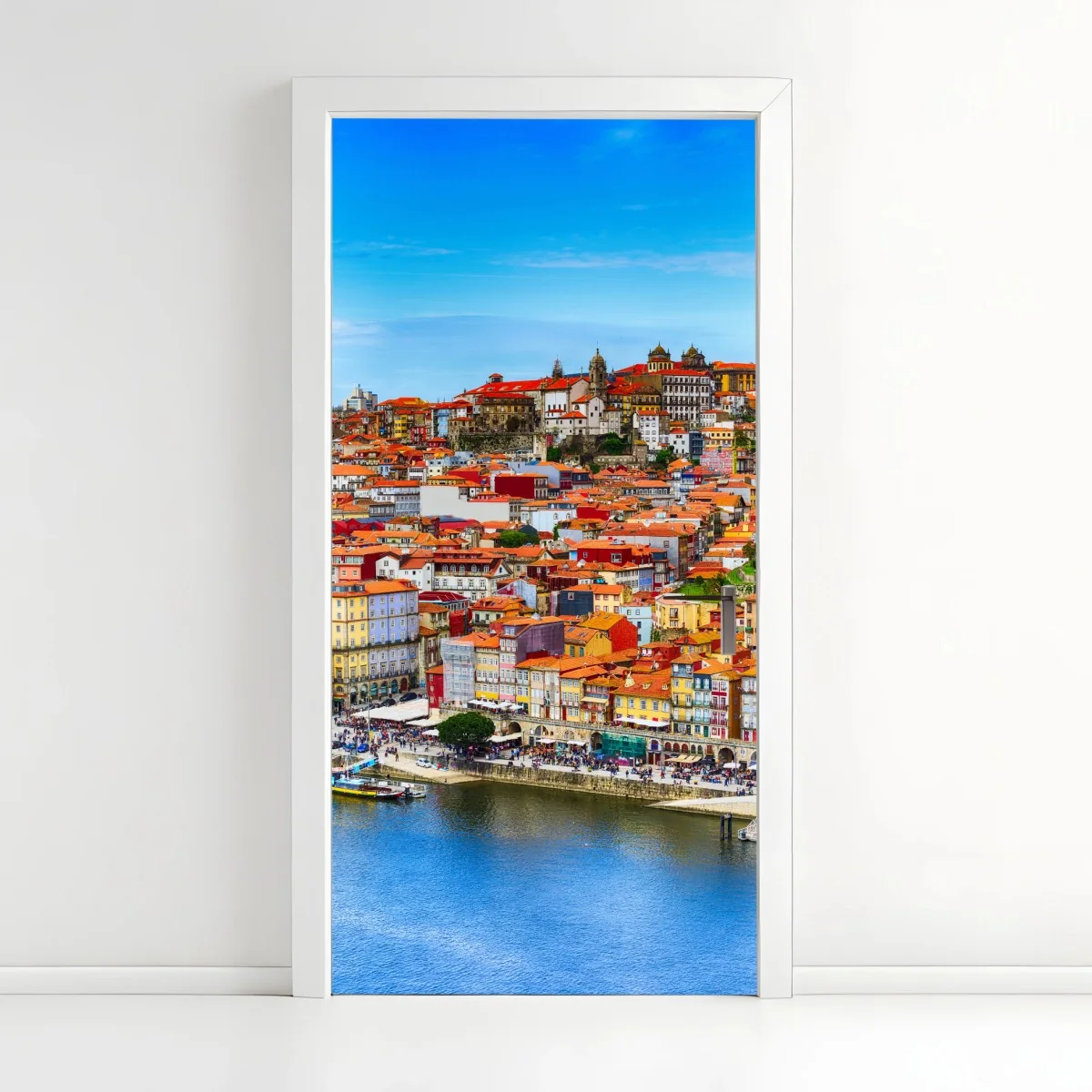 Pegatina para puerta paisaje urbano colorido de Porto junto al río – Pixers® Pegatina para puerta paisaje urbano colorido de Porto junto al río – Pixers®