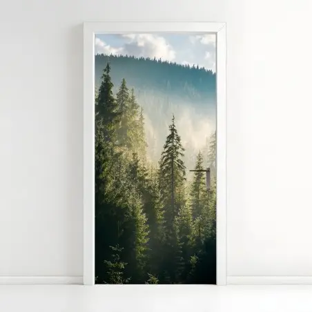 Pegatina para puerta bosque de abetos en la niebla matutina – Pixers®