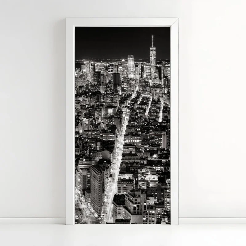 Pegatina para puerta panorama nocturno de Nueva York en blanco y negro