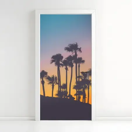 Pegatina para puerta palmeras en silueta sobre cielo degradado al atardecer – Pixers®