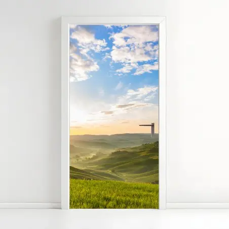 Pegatina para puerta amanecer entre colinas y niebla – Pixers®