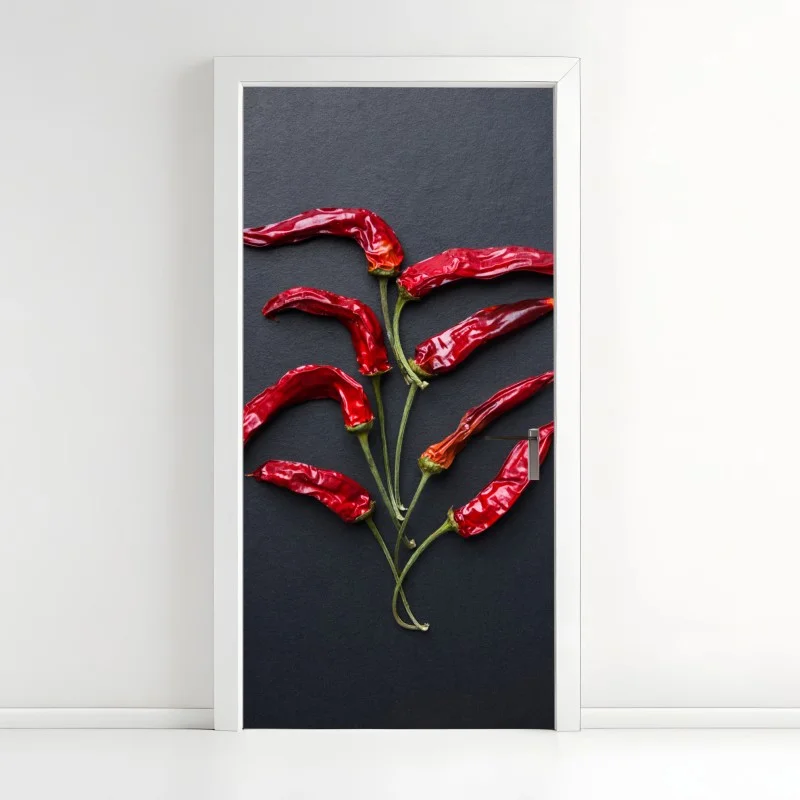 Pegatina para puerta árbol de chiles rojos sobre fondo negro