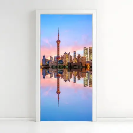 Pegatina para puerta amanecer en Shanghai: horizonte urbano reflejado – Pixers®