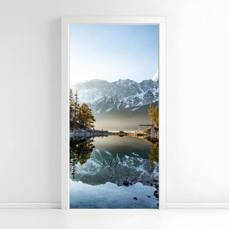Pegatina para puerta reflejos en lago de montaña al amanecer