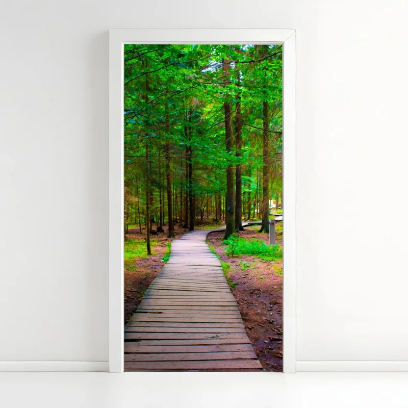 Pegatina para puerta sendero de madera en bosque verde
