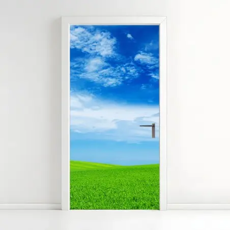 Pegatina para puerta pradera verde bajo cielo azul brillante – Pixers®