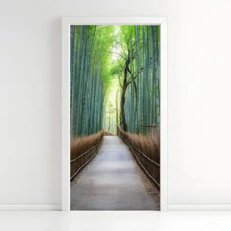 Pegatina para puerta camino sereno entre bambúes – Pixers®
