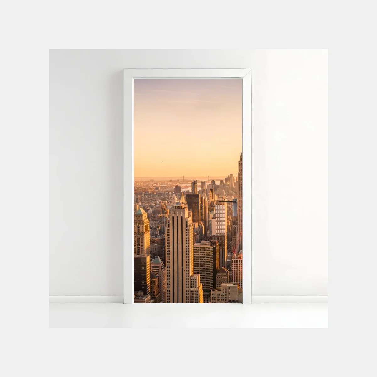 Pegatina para puerta amanecer dorado sobre el perfil urbano de Nueva York – Pixers® Pegatina para puerta amanecer dorado sobre el perfil urbano de Nueva York – Pixers®