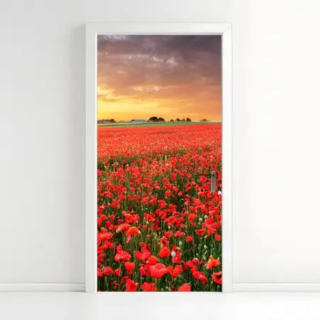 Pegatina para puerta atardecer sobre campo de amapolas – Pixers®