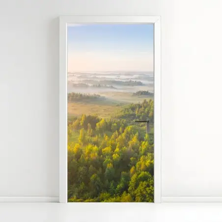 Pegatina para puerta amanecer brumoso en el humedal de Zvanets – Pixers®
