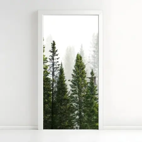 Pegatina para puerta bosque de abetos en niebla – Pixers®