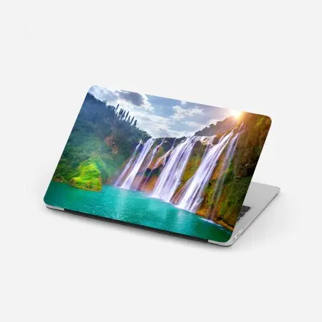 Pegatina para portátil paisaje sereno de la cascada Jiulong en Luoping, China – Pixers®