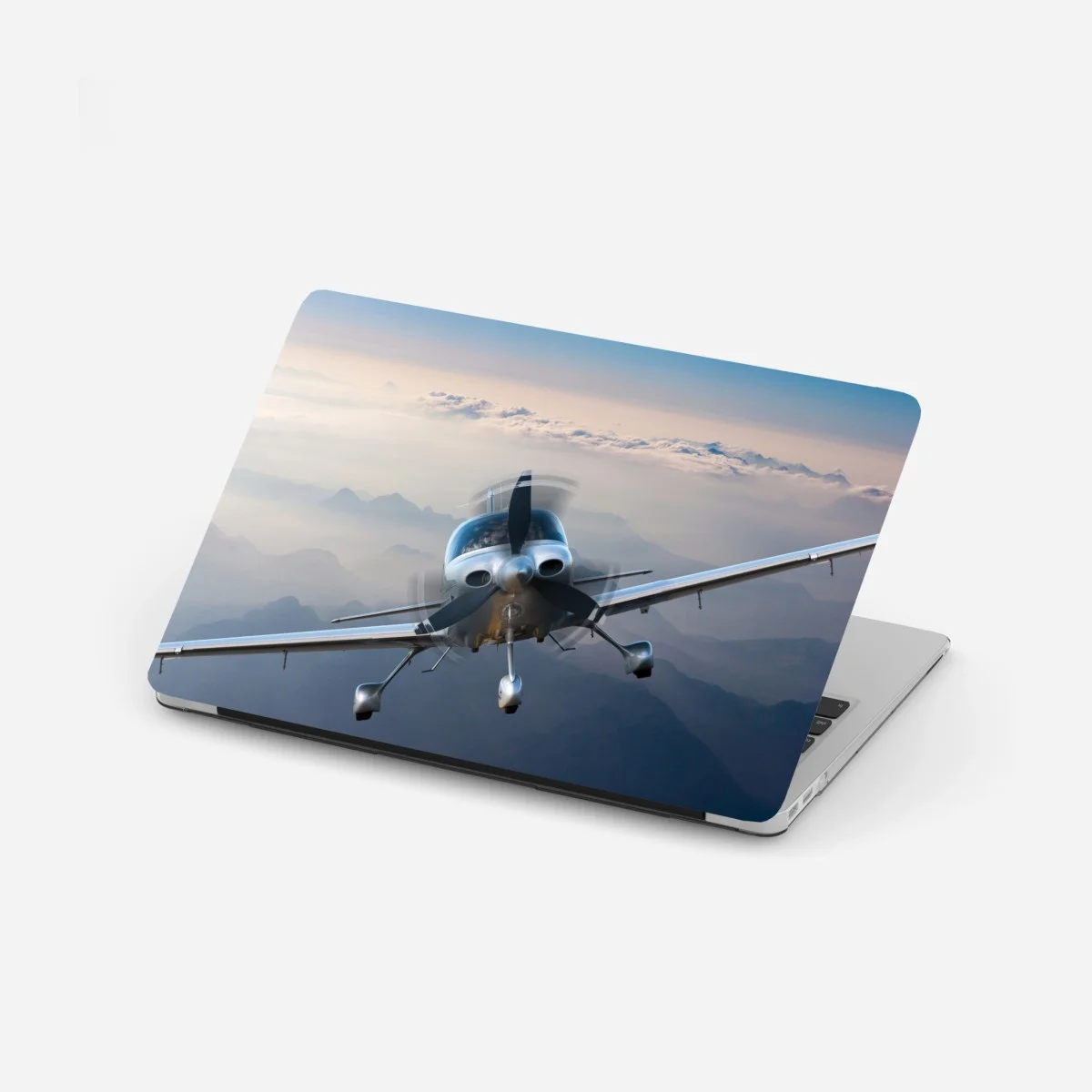 Pegatina para portátil avión monomotor sobre paisaje montañoso al amanecer – Pixers® Pegatina para portátil avión monomotor sobre paisaje montañoso al amanecer – Pixers®