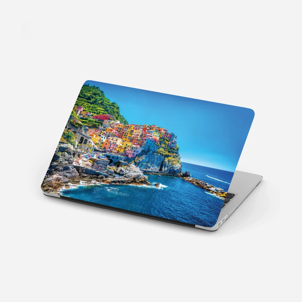 Pegatina para portátil pueblo costero en acantilado colorido – Pixers® Pegatina para portátil pueblo costero en acantilado colorido – Pixers®