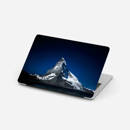 Pegatina para portátil reflejo nocturno del Matterhorn sobre el lago – Pixers®