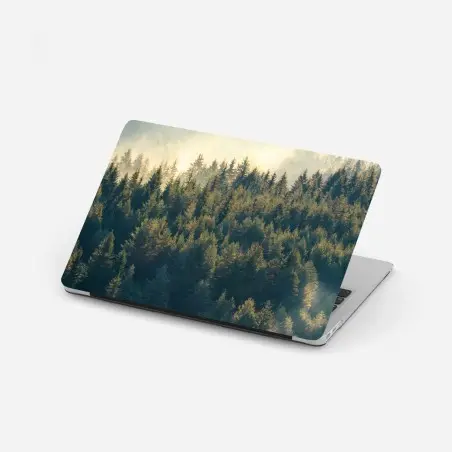 Pegatina para portátil bosque de pinos en la niebla – Pixers®