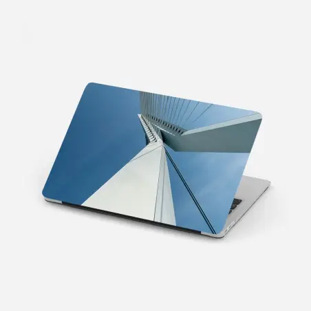 Pegatina para portátil líneas arquitectónicas del puente sobre cielo azul – Pixers®