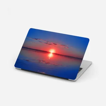 Pegatina para portátil puesta de sol sobre lago sereno – Pixers®