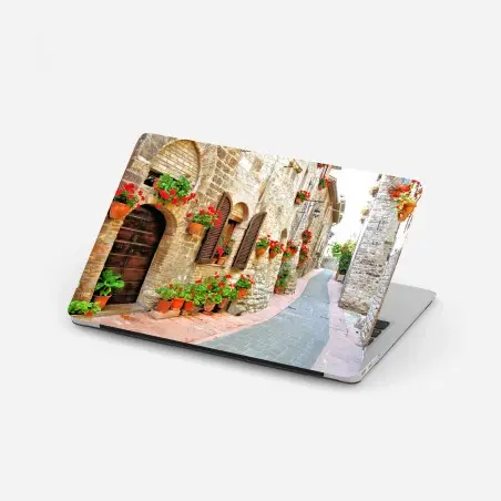 Pegatina para portátil callejón florido en pueblo rústico – Pixers®