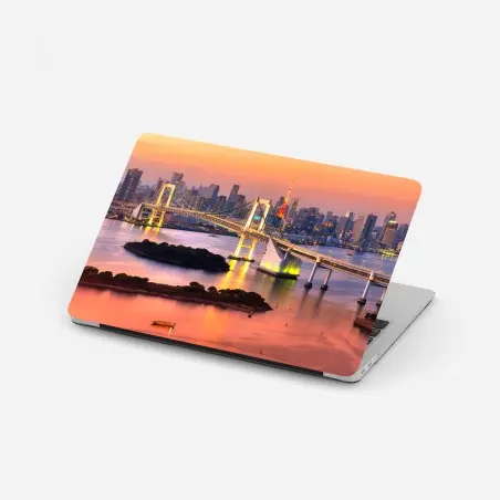 Pegatina para portátil paisaje urbano de Tokio al atardecer con puente iluminado – Pixers®
