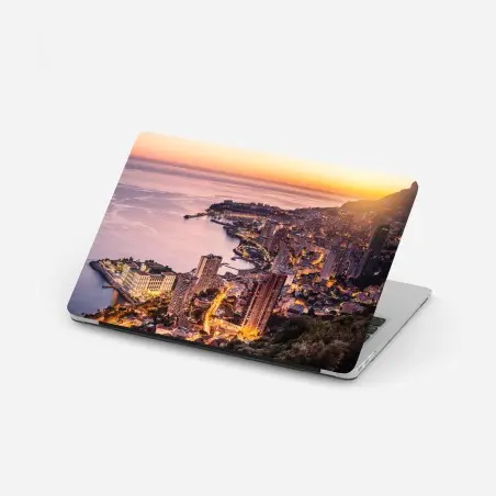 Pegatina para portátil panorámica costera urbana al atardecer – Pixers®