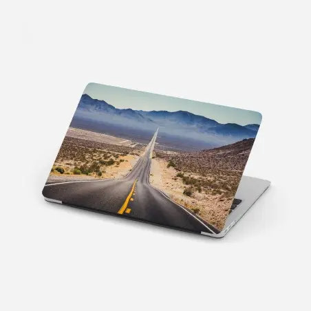 Pegatina para portátil carretera infinita hacia las montañas – Pixers®