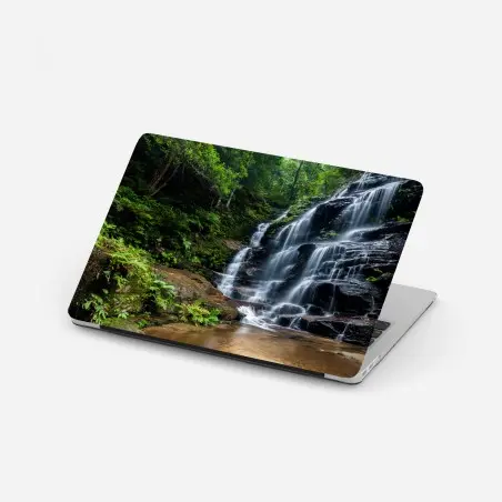 Pegatina para portátil paisaje de cascada en bosque verde – Pixers®