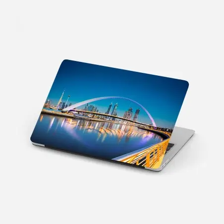 Pegatina para portátil atardecer en Dubai con puente de la tolerancia – Pixers®