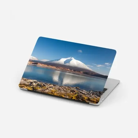 Pegatina para portátil vista tranquila de Laguna Verde en Atacama – Pixers®