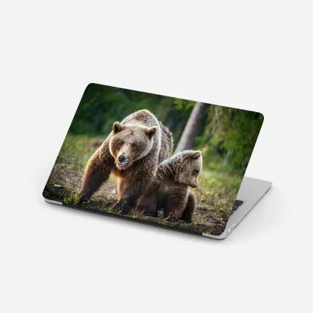 Pegatina para portátil osa parda y cachorro en el bosque – Pixers®