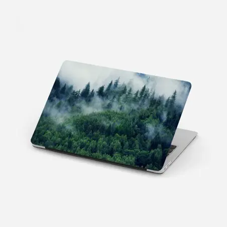 Pegatina para portátil bosque en la niebla, calma montañosa – Pixers®