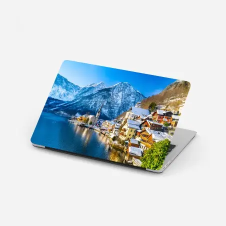 Pegatina para portátil paisaje invernal de Hallstatt junto al lago – Pixers®