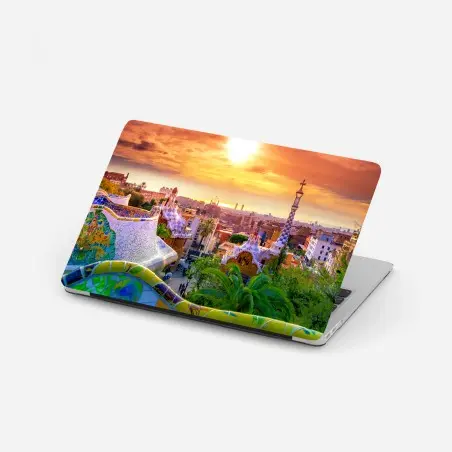 Pegatina para portátil atardecer sobre Parque Güell, Barcelona – Pixers®