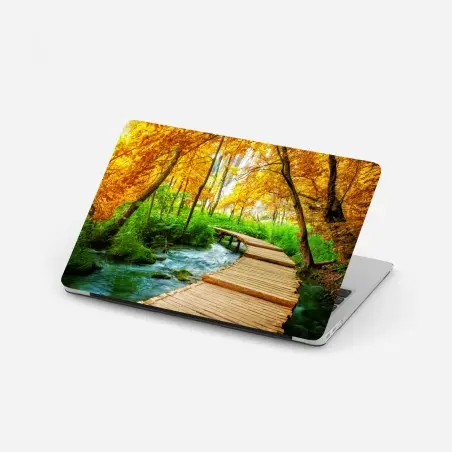 Pegatina para portátil sendero de madera entre lagos en Plitvice – Pixers®