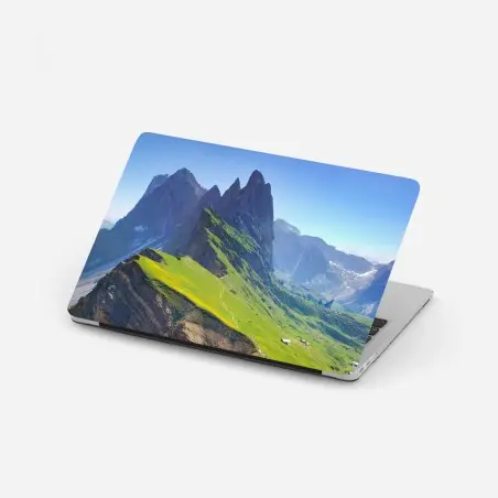 Pegatina para portátil vistas majestuosas de Seceda, Dolomitas – Pixers®