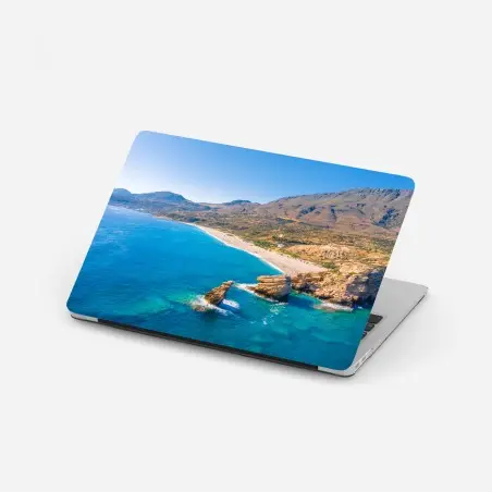 Pegatina para portátil paisaje costero de aguas turquesa y acantilados – Pixers®