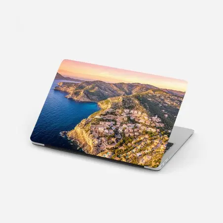 Pegatina para portátil paisaje costero Mediterráneo al atardecer – Pixers®