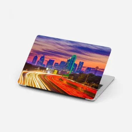 Pegatina para portátil atardecer vibrante sobre Dallas – Pixers®
