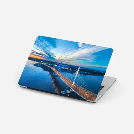 Pegatina para portátil puente atirantado de San Petersburgo al amanecer – Pixers®