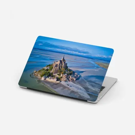 Pegatina para portátil vista aérea de Mont Saint-Michel en marea baja – Pixers®
