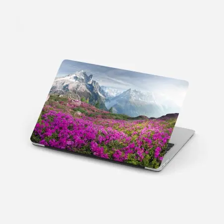 Pegatina para portátil pradera alpina en flor junto a Mont Blanc – Pixers®