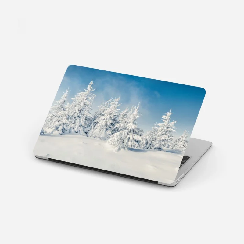 Pegatina para portátil panorama invernal de bosque nevado