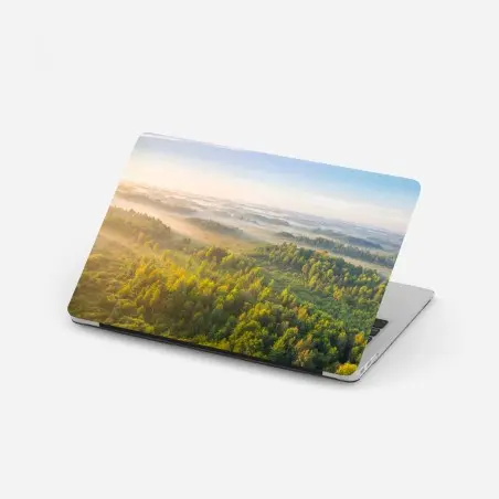 Pegatina para portátil amanecer brumoso en el humedal de Zvanets – Pixers®