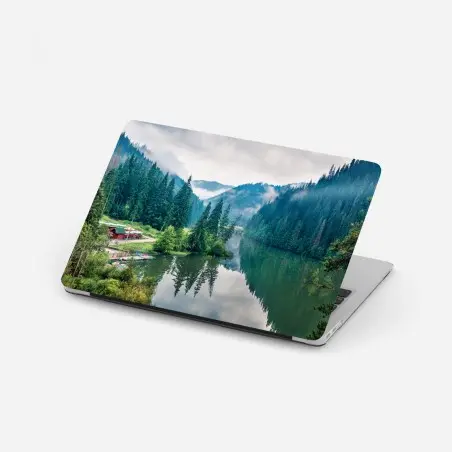Pegatina para portátil paisaje sereno de Lacu Roșu al amanecer – Pixers®