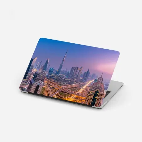 Pegatina para portátil panorama urbano de Dubái al atardecer – Pixers®