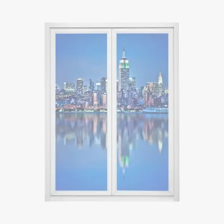 Pegatina para ventana panorámica nocturna de Nueva York con reflejos sobre el agua – Pixers®